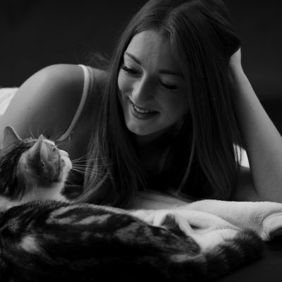 woman-857516_1280